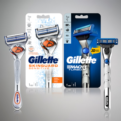 original NEU: Produktfavoriten Gillette SkinGuard Sensitive und MACH3 Turbo jetzt mit beweglichem Klingenkopf (Photo: Business Wire)