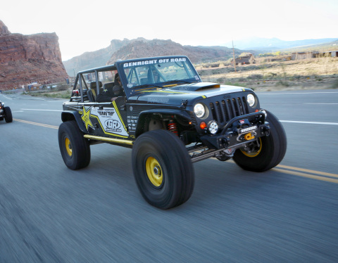 GenRight Off Road-built street-legal 4400 Unlimited Class race vehicle Terremoto on the way to a trail ride in Moab, Utah. (Photo: Business Wire)