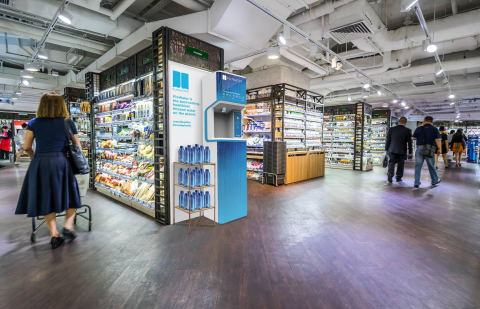 FloWater Multi-use system in a retail store (Photo: Business Wire)