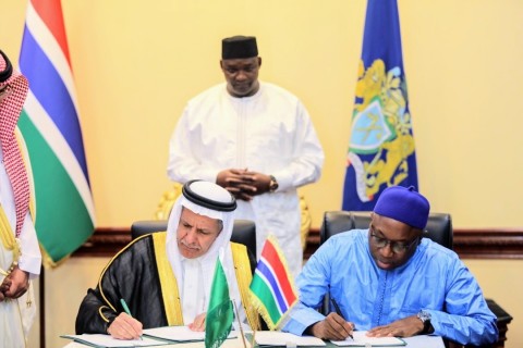 thumbnail H.E. Eng. Yousef Al-Bassam, SFD Adviser signed the agreement with the Gambian Minister of Finance and Economic Affairs, Hon. Mamboury Njie (Photo: AETOSWire)