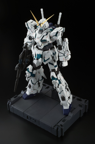 PG 1/60 RX-0 UNICORN GUNDAM(FINAL BATTLE Ver.) (Photo: Business Wire)