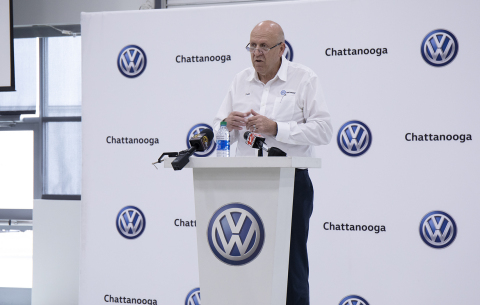Tom du Plessis, president and CEO of Volkswagen Chattanooga at a press conference held today (Photo: Business Wire)
