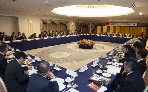 FPT hosted Vietnam Prime Minister's Breakfast to discuss trade collaboration with Japanese Government and businesses on the sideline of G20 Osaka Summit in June 2019. (Photo: Business Wire)