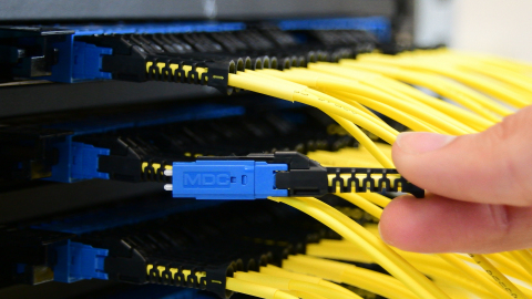 MDC connector (Photo: Business Wire)