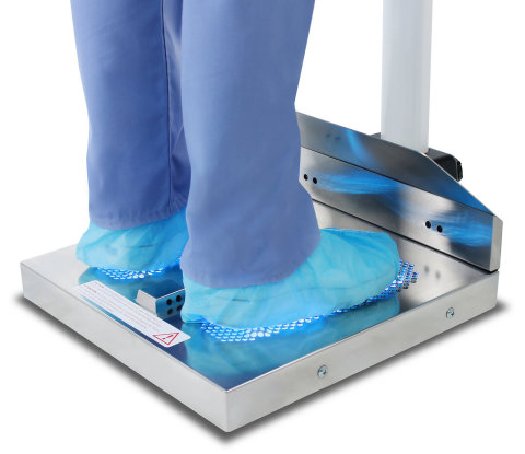 When a person stands on a HealthySole device, a steady beam of UVC light bathes the soles of their shoes, deactivating 99.5 percent of the human coronavirus. The entire process takes only eight to 10 seconds. The device is then immediately ready for the next person. (Photo: Business Wire)