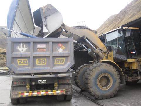 Concentrate Truck being loaded at Yauricocha (Photo: Business Wire)