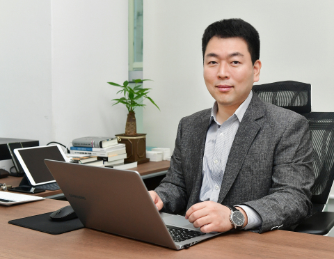Bithumb Korea, a South Korean cryptocurrency exchange, appointed Back Young Heo as CEO. Heo joined Bithumb in 2017 as the head of compliance and prior to Bithumb, worked in traditional finance for 14 years at Citibank, CitiCapital, ING Bank and ING Securities. Along with Heo’s appointment, Bithumb will continue to enhance its’ AML policy and internal controls. In particular, Bithumb is preparing to be fully compliant with the recently passed financial regulation going into effect in March 2021. The company plans on hiring a number of professionals with compliance experience from traditional finance, as well as investing heavily in its Fraud Detection System (FDS) and AML solutions. (Photo: Business Wire)