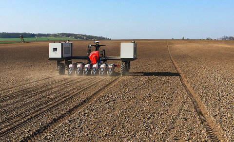 AGROINTELLI uses Velodyne lidar sensors in production of its Robotti autonomous tool carriers that increase efficiency on fields and help professional farmers save time and money. (Photo: AGROINTELLI)