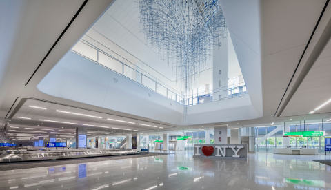 The Arrivals & Departures Hall at LaGuardia's Terminal B. (Photo: Business Wire)