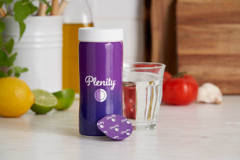 Plenity, the first product based on Gelesis’ proprietary hydrogel technology platform, is an orally-administered, non-systemic and non-stimulant aid for weight management. (Photo: Business Wire)