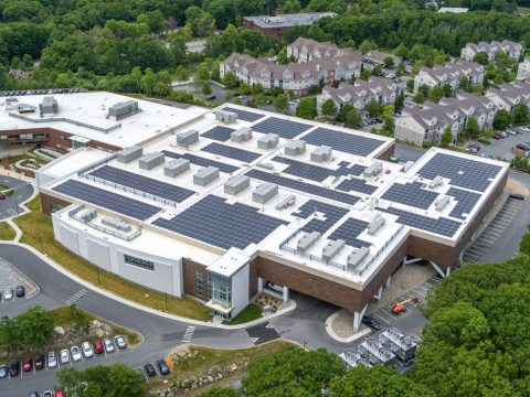 Aerial view of Insulet Global Headquarters (left) and U.S. Manufacturing Facility (right) in Acton, MA, with solar panels installed on the roof. (Photo: Business Wire)