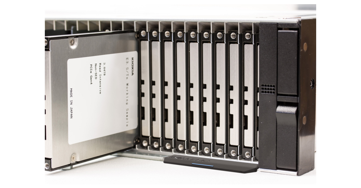 Kioxia Demonstrates New Edsff Ssd Form Factor Purpose Built For Servers