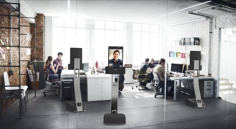 The new GoBe Robots telepresence robot is a remote-controlled mobile robot that allows communication through a 21.5-inch screen that reproduces the user's face in natural size. A zoomable 4K camera and a wide-angle front camera give the 