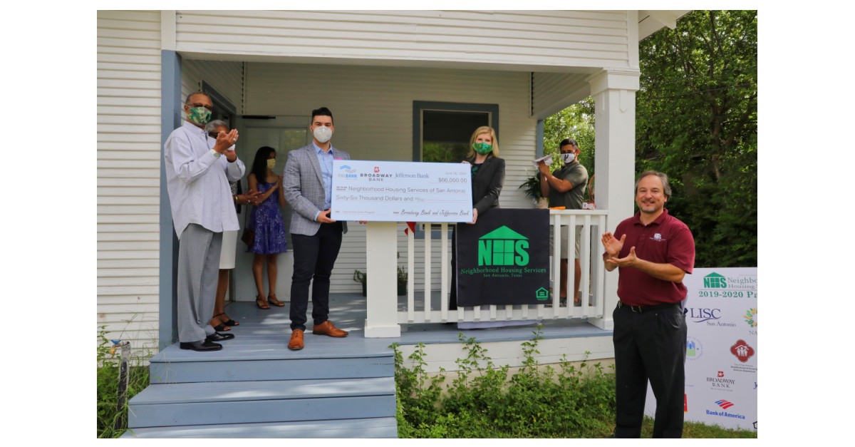 Banks Award 66K in Grants to Neighborhood Housing Services of San