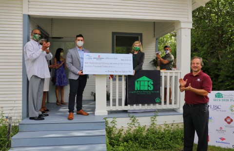 Broadway Bank, Jefferson Bank and FHLB Dallas awarded $66K in Partnership Grant Program (PGP) funds to Neighborhood Housing Services of San Antonio to help the organization continue building safe and diverse neighborhoods. (Photo: Business Wire)