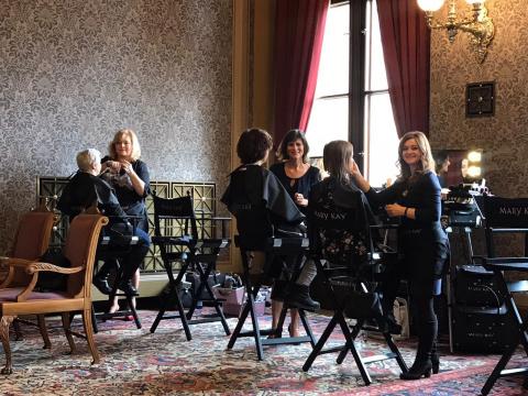 original Mary Kay beauty experts were on hand to tailor looks before the 27th Czech Lion Awards Show (Photo: Mary Kay)