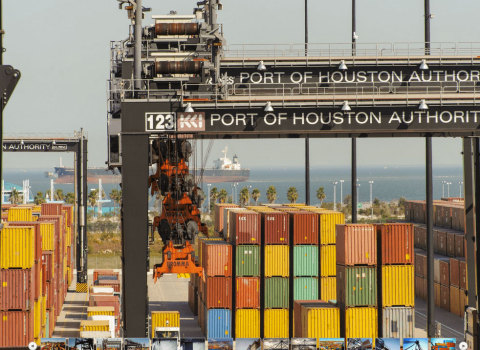 Container activity at Port Houston's public terminals.  (Photo: Business Wire)