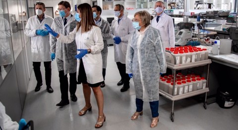 Local health authorities visiting GoAigua's laboratories in Valencia (Spain) (Photo: Business Wire)