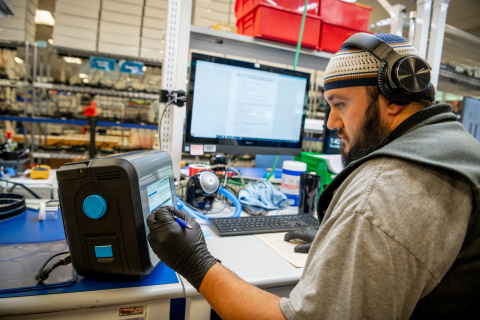 A technician at Ventec's Bothell, WA site uses Aruba technology to aid in the manufacturing of its multi-function ventilators. (Photo: Ventec Life Systems)