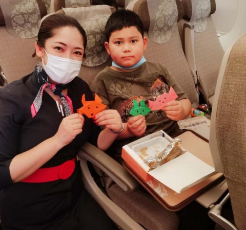 China Eastern Airlines Brings ‘Clear Your Plate’ initiative onto Plane (Photo: Business Wire)