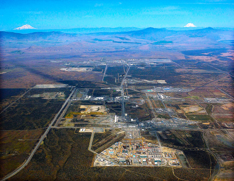 Fluor team received DOE notice to proceed for the Hanford Site Central Plateau Cleanup contract. (Photo: Business Wire)