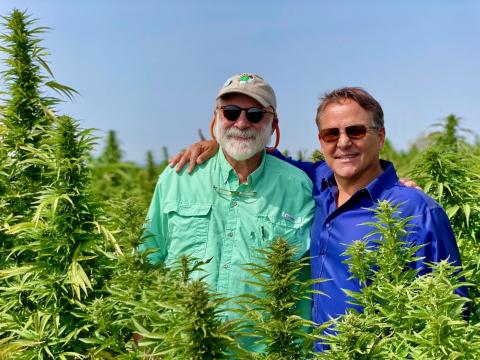 (left to right) Steven Gluckstern, CEO of Santa Fe Farms and chair of the Board of Managers; Jeff Apodaca, Vice Chairman of the Board of Managers of Santa Fe Farms and CEO of H47, Santa Fe Farms’ post cultivation service enterprise (Photo: Business Wire)