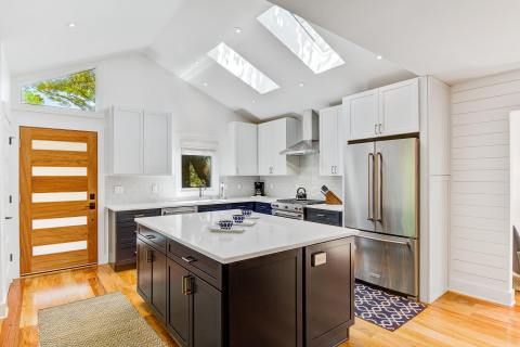 Oceanwoods 424, Kiawah Island, SC: Skylights are the star of this efficient and amenity-rich coastal kitchen. (Photo: Business Wire)