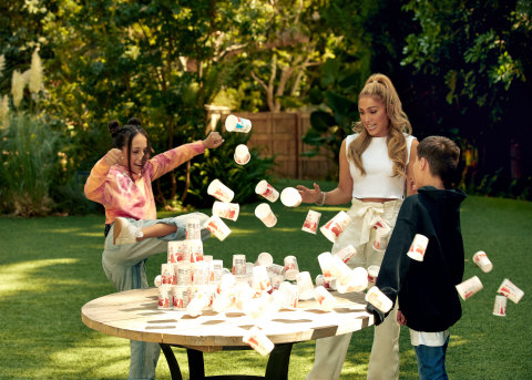 Yoplait Pledges to Donate a minimum of $250,000 and up to $300,000 to Feeding America® - based on family participation in Yoplaitime Challenge * Yoplait will donate $1 to Feeding America, up to a maximum of $300,000, for every user posting an Instagram Reels with the hashtag #YoplaitimeDonation and Jennifer's new song "Pa Ti" by 10/30/20.  Maximum achieved if 300,000 videos posted.  Regardless of number posted, minimum donation to Feeding America is $250,000. (Photo: Business Wire)