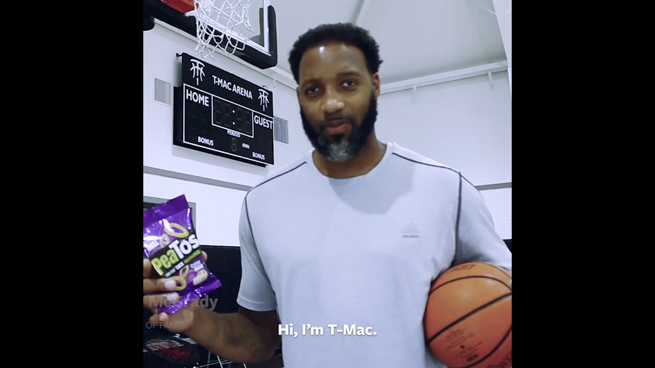 The Hall of Famer, best known for his sensational dunks and highlight-reel scoring, has stuck to his guns and produced a fun, engaging video for the chips that he can’t stay away from. But snacking on PeaTos instead of the “other stuff” helps him stay above the rim and dunking as much as ever.