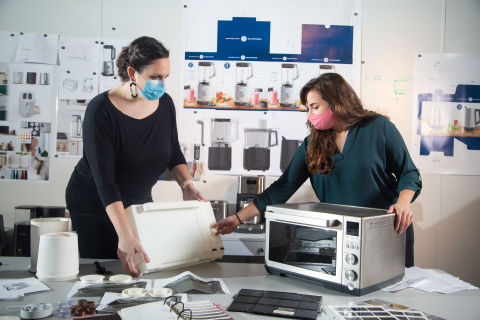 Industrial Designers Lauren Platts and Emily Wise in Louisville, Ky. Use 3D Printed Models to Create Design Details of New Small Appliance Products from GE Appliances (Photo: GE Appliances, a Haier company)