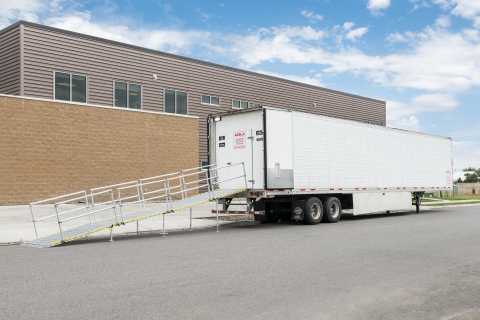 Acela 53' Refrigerated Trailer with OSHA compliant easy assembly ramp. (Photo: Business Wire)