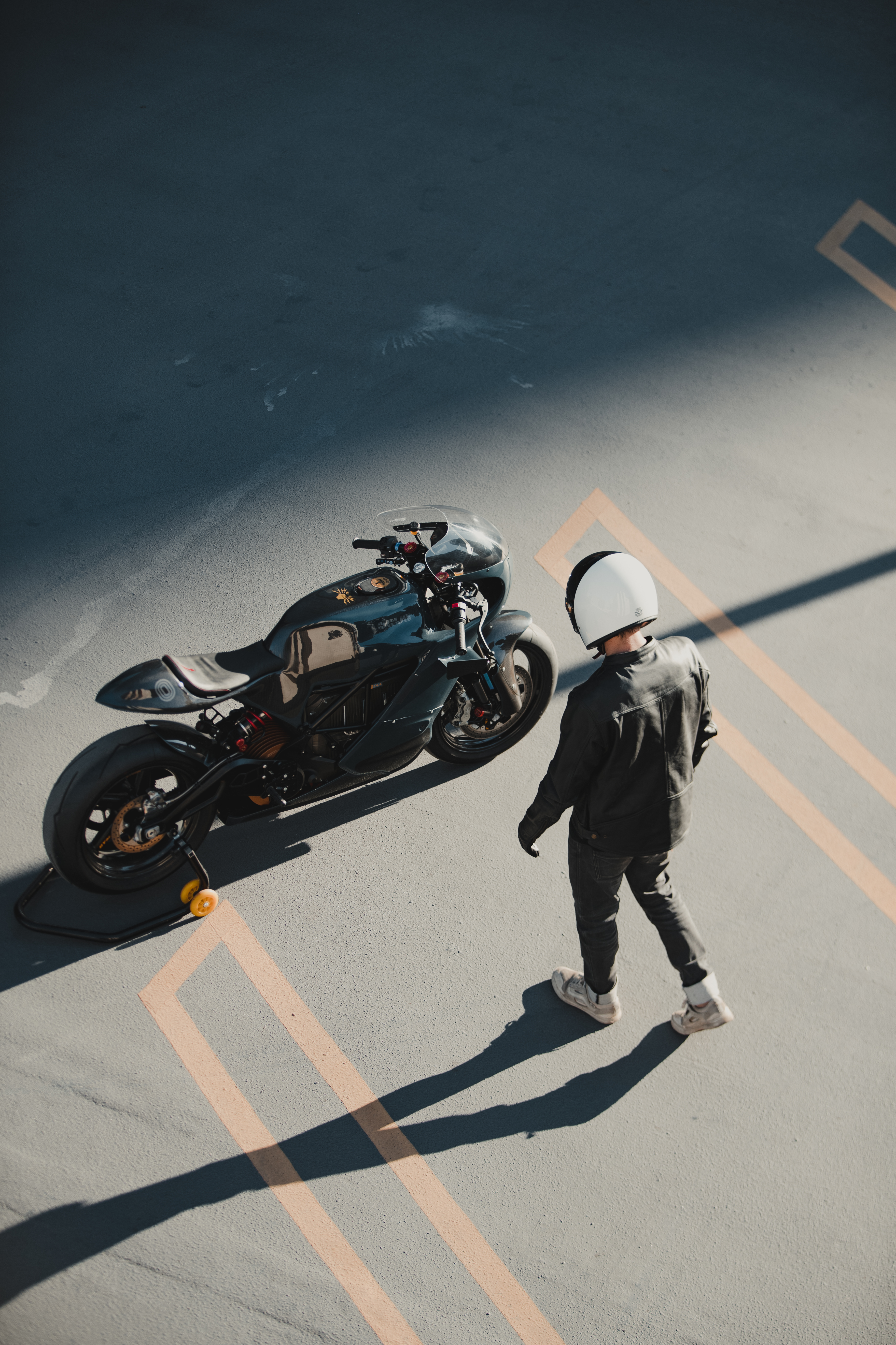 Zero Motorcycles And Deus Ex Machina Collaborate On First Electric Motorcycle Custom Build Collision Repair Magazine