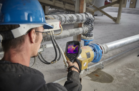 The FLIR E96 camera with on-camera routing capability, combined with FLIR Thermal Studio Pro software is used to identify mechanical issues on a factory floor. (Photo: Business Wire)