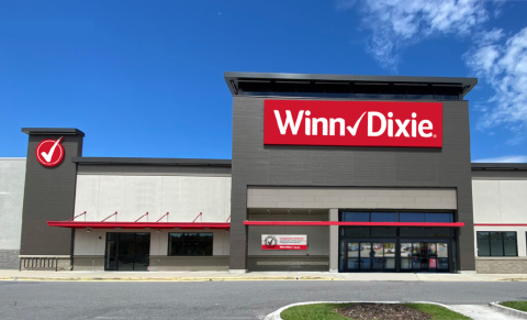 Southeastern Grocers continues growth with introduction of four new Winn-Dixie stores and unique features on Nov. 11. (Photo: Business Wire)
