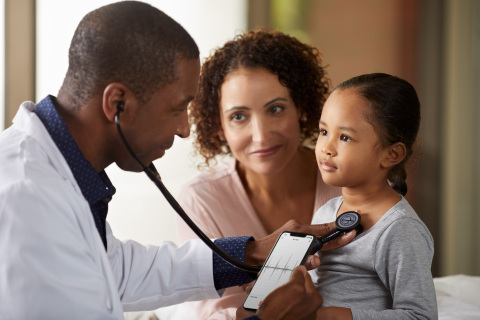 The new 3M™ Littmann® CORE Digital Stethoscope connects to Eko software to allow clinicians to visualize, save, and share sounds at the touch of a button. (Image Credit: Eko)