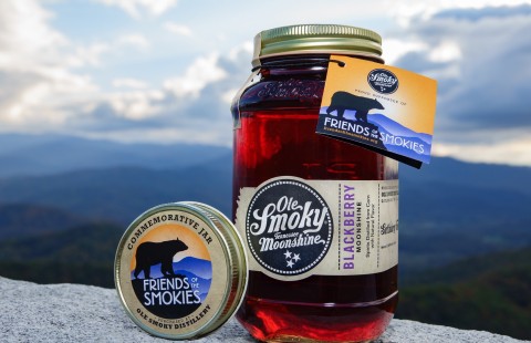 Ole Smoky Distillery has released a new limited-edition commemorative Ole Smoky ‘Friends of the Smokies’ Blackberry Moonshine that can be purchased at Ole Smoky’s Holler and Barrelhouse Distilleries in Gatlinburg and The Barn in Pigeon Forge. A portion of the sales of each moonshine jar sold benefits the Friends of the Smokies. (Photo: Business Wire)