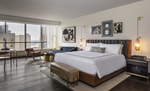 A premier king room at the new Thompson Dallas (Photo: Business Wire)