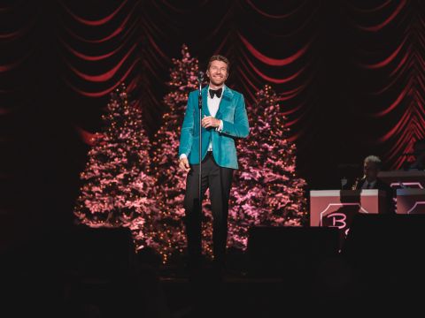 original Balsam Hill's Top 12 Christmas playlist for 2020 with music from Brett Eldredge and more (Photo: Business Wire)