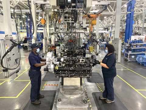 PACCAR Engine Factory in Columbus, Mississippi (Photo: Business Wire)