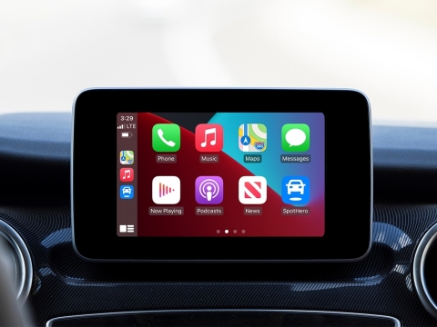 original Drivers can now book and pay for parking using SpotHero with Apple CarPlay (Photo: Business Wire)