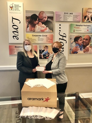 Aramark launched a new initiative to donate five million face masks to Ronald McDonald House Charities. The masks will be distributed to Ronald McDonald House programs across the U.S. to help support the vital services they provide to children and their families. (Pictured (l-r): Jennifer French, CEO and President of Ronald McDonald House, Southern New Jersey; Nanci Hunsinger, Vice President, Customer Service, Aramark Uniform Services) (Photo: Business Wire)