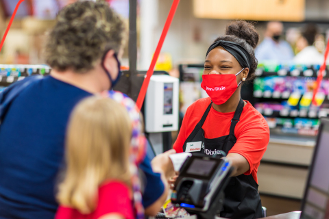 Southeastern Grocers supports communities, neighbors and frontline workers in need during most challenging year with more than $8.25 million donated to local communities in 2020. (Photo: Business Wire)
