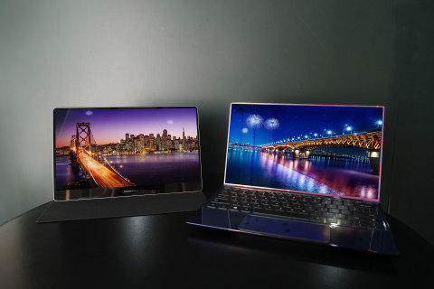 New Samsung Display OLED display panels for laptops (Photo: Business Wire)