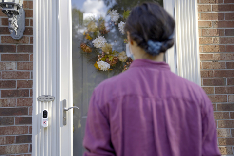 Some of the most advanced video intelligence available rapidly identifies people so the Alarm.com Touchless Video Doorbell automatically rings. (Photo: Business Wire)