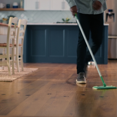 Cleaning Brands Swiffer and Dawn Invite Americans to Come Together and Close the Chore Gap (Photo: Business Wire)