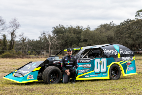 HempFusion #00eh Racecar with Driver, Steve Arpin (Photo: Business Wire)