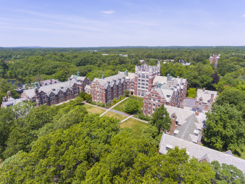 Wellesley College partners with clean technology integrator, Ameresco, on carbon reduction project to advance sustainability efforts and achieve their goal of reducing campus greenhouse gas emissions 37 percent by 2026. (Photo: Business Wire)