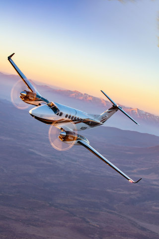 Beechcraft King Air 360 (Photo: Business Wire)