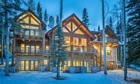 Ute Lodge, a Vacasa-managed Latitude 38 vacation rental in Telluride, Colorado. (Photo: Business Wire)