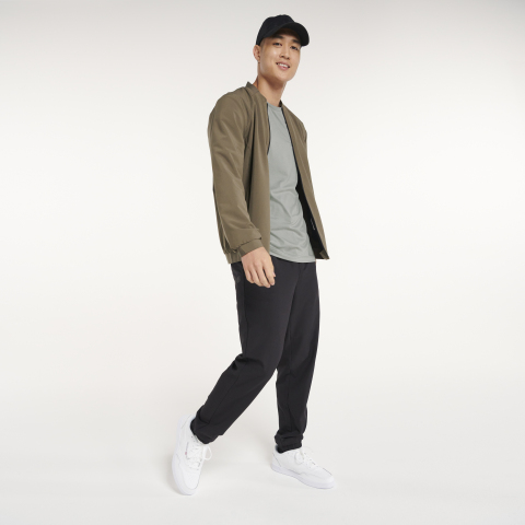 Kohl’s new private label athleisure brand FLX, featuring womens and mens apparel, now available in select stores and on Kohls.com (Photo: Business Wire)